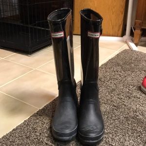 Tall hunter boots